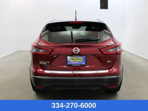 Used 2022 Nissan Rogue Sport SL image 3