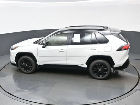 Used 2023 Toyota RAV4 XSE AWD/4WD image 39