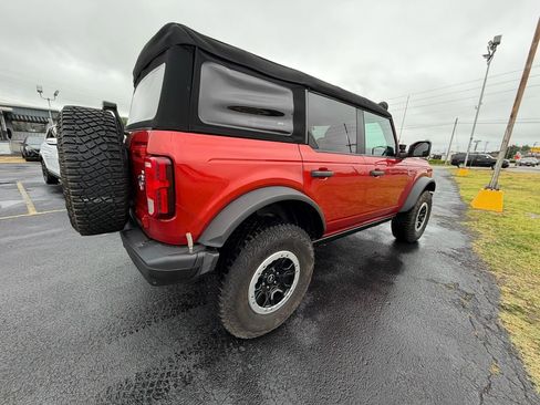 Used 2023 Ford Bronco Black Diamond w/ Sasquatch Package AWD/4WD image 3