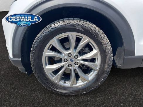 Used 2020 Ford Explorer XLT w/ Equipment Group 202A AWD/4WD image 18