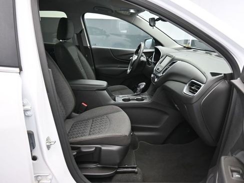 Used 2024 Chevrolet Equinox LT image 45