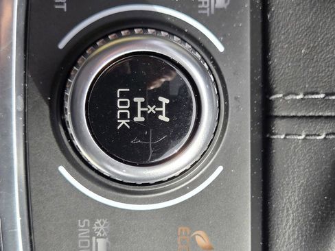 Certified 2022 Kia Telluride EX w/ EX Premium Package image 19