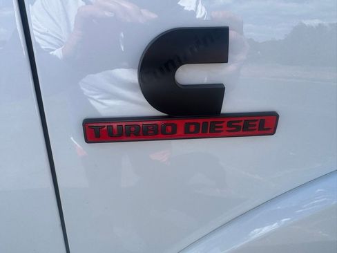 Used 2020 RAM 2500 Laramie w/ Night Edition AWD/4WD image 15