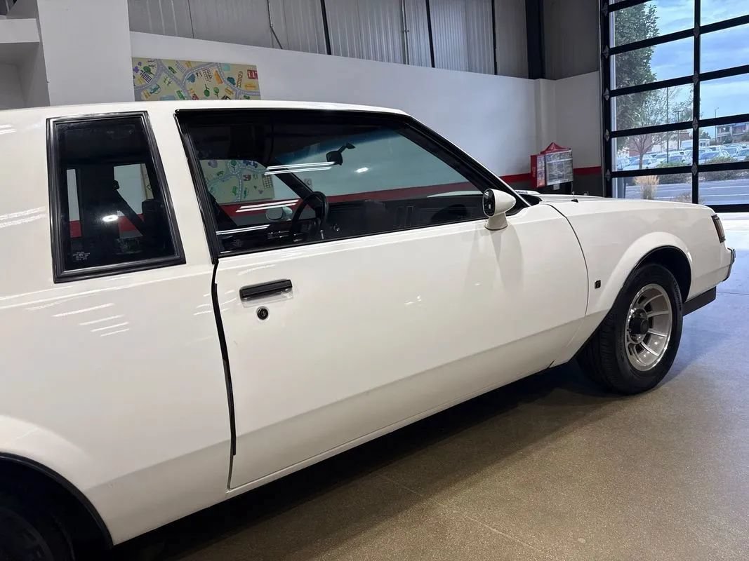 Used 1987 Buick Regal Coupe RWD image 38