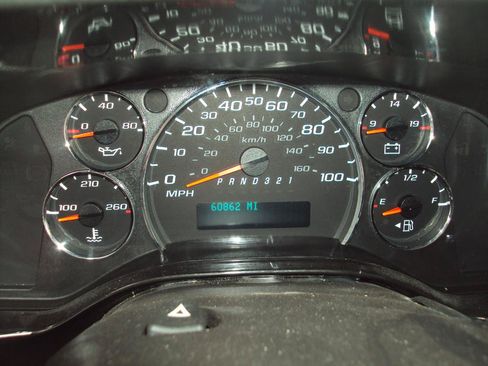 Used 2014 Chevrolet Express 1500 AWD image 30