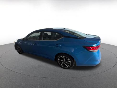 Used 2025 Nissan Sentra SV FWD image 8