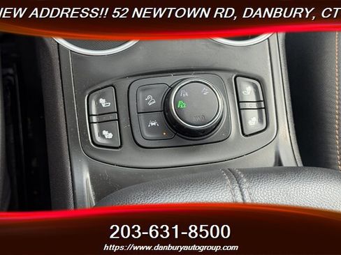 Used 2021 GMC Terrain SLT w/ Elevation Edition AWD/4WD image 26