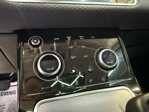 Used 2023 Land Rover Range Rover Evoque S image 21