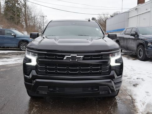 Used 2022 Chevrolet Silverado 1500 RST image 3