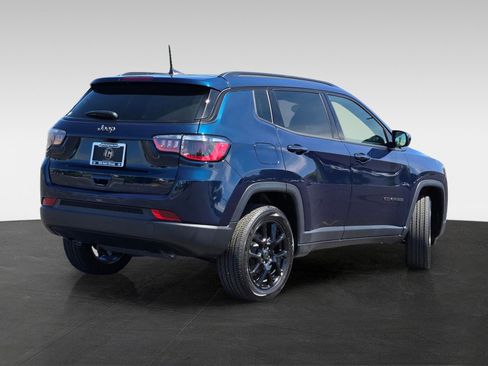 New 2026 Jeep Compass Latitude image 4