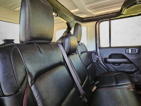 Used 2021 Jeep Wrangler Unlimited Rubicon AWD/4WD image 17