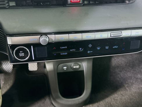 Used 2024 Hyundai Ioniq 5 SEL image 24