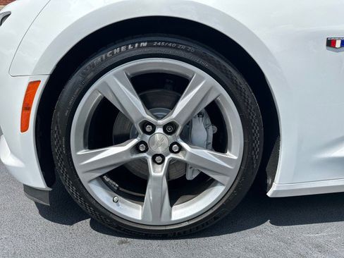 Used 2016 Chevrolet Camaro SS RWD image 8