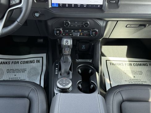 New 2025 Ford Bronco Badlands AWD/4WD image 17