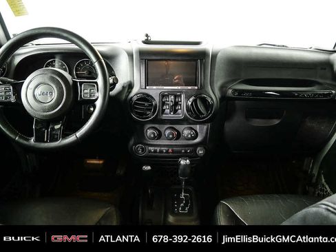 Used 2015 Jeep Wrangler Unlimited Sahara AWD/4WD image 18