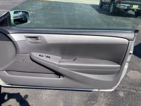 Used 2004 Toyota Solara SE image 63