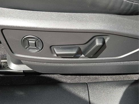 Certified 2025 Audi Q5 Premium w/ Premium Plus AWD/4WD image 15