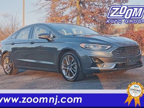 Used 2019 Ford Fusion SEL image 1