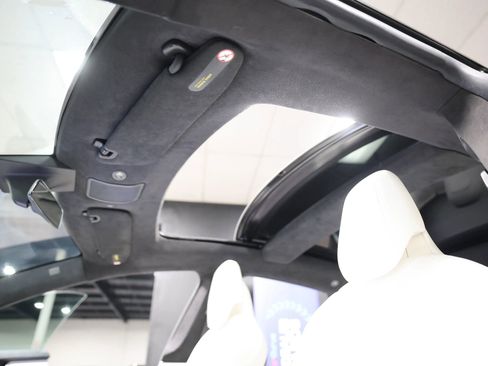 Used 2017 Tesla Model S 100D image 34