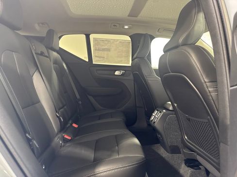 New 2026 Volvo XC40 B5 Plus w/ Protection Package Premier AWD/4WD image 25