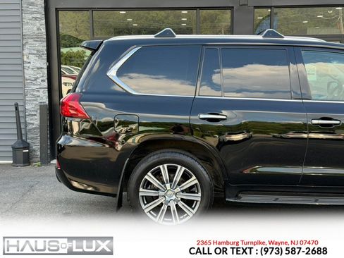 Used 2017 Lexus LX 570 4WD image 14