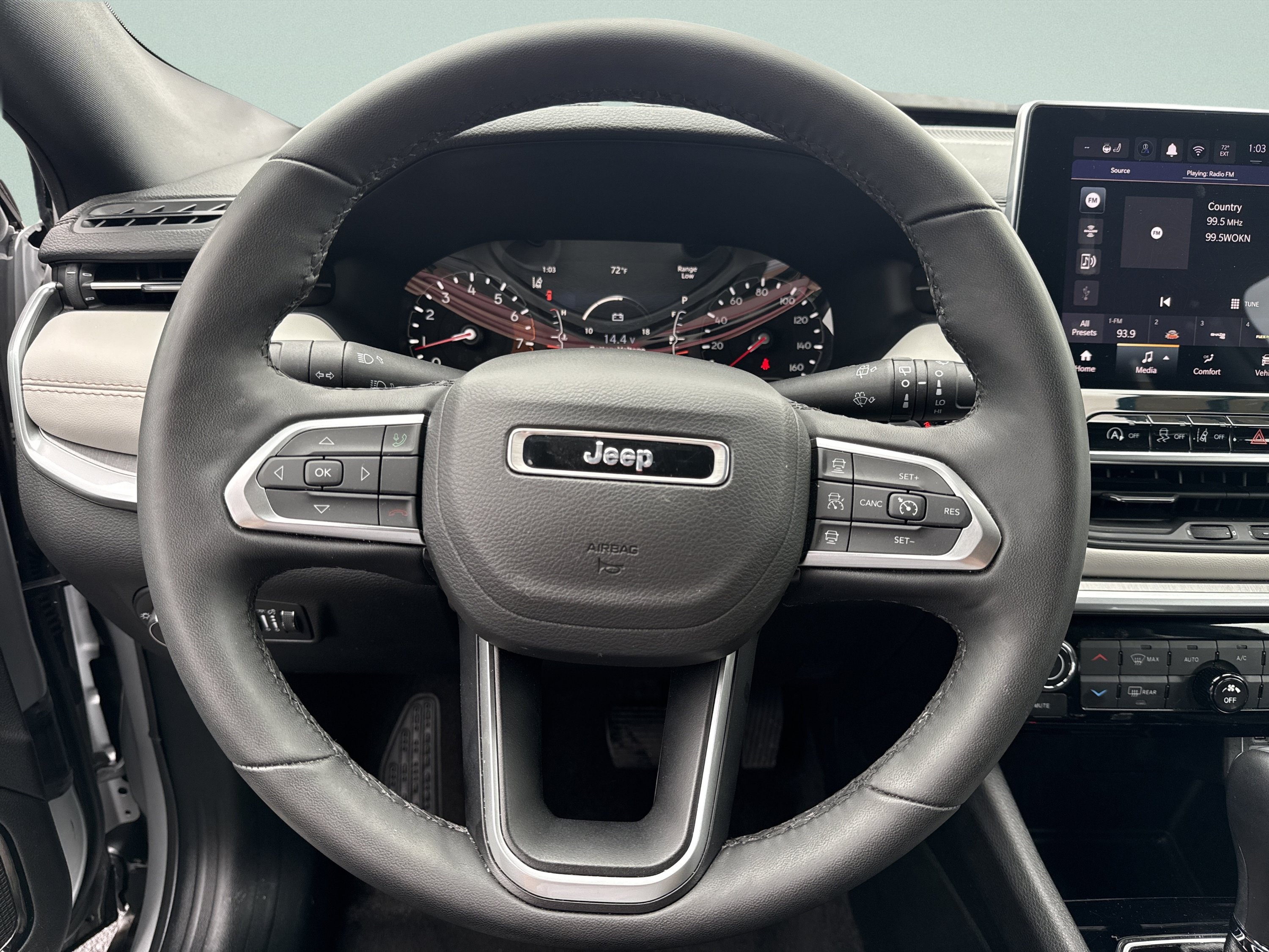 Used 2025 Jeep Compass Limited AWD/4WD image 10