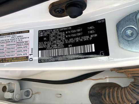 Used 2021 Toyota 4Runner Venture AWD/4WD image 37