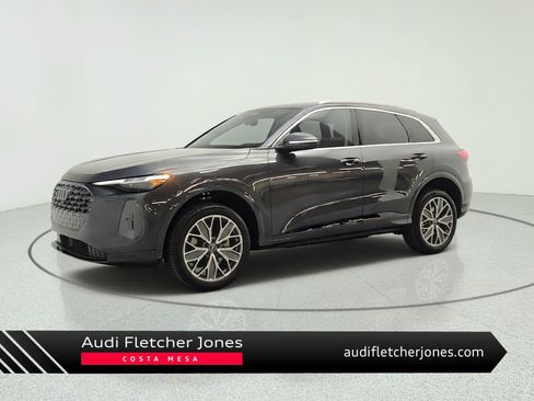 Used 2025 Audi Q5 Premium Plus w/ Premium Plus AWD/4WD image 1