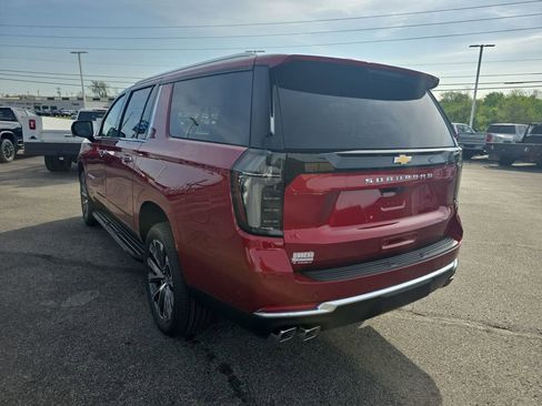 New 2026 Chevrolet Suburban High Country AWD/4WD image 3