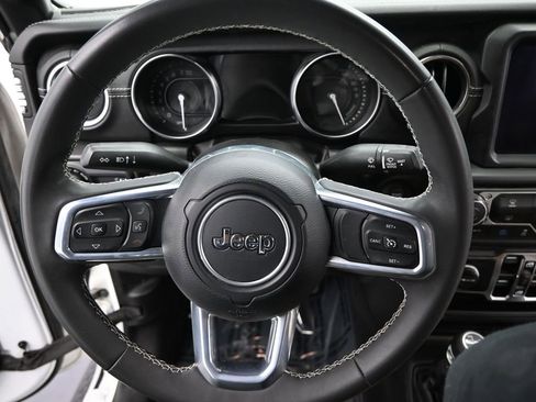 Used 2023 Jeep Wrangler Unlimited Sahara AWD/4WD image 24