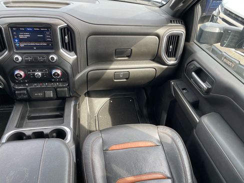 Used 2023 GMC Sierra 2500 AT4 w/ Gooseneck/5TH Wheel Package AWD/4WD image 8