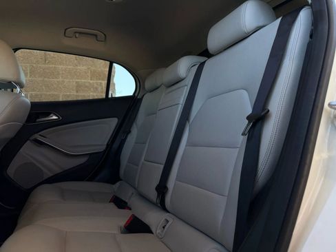 Used 2017 Mercedes-Benz GLA 250 image 47