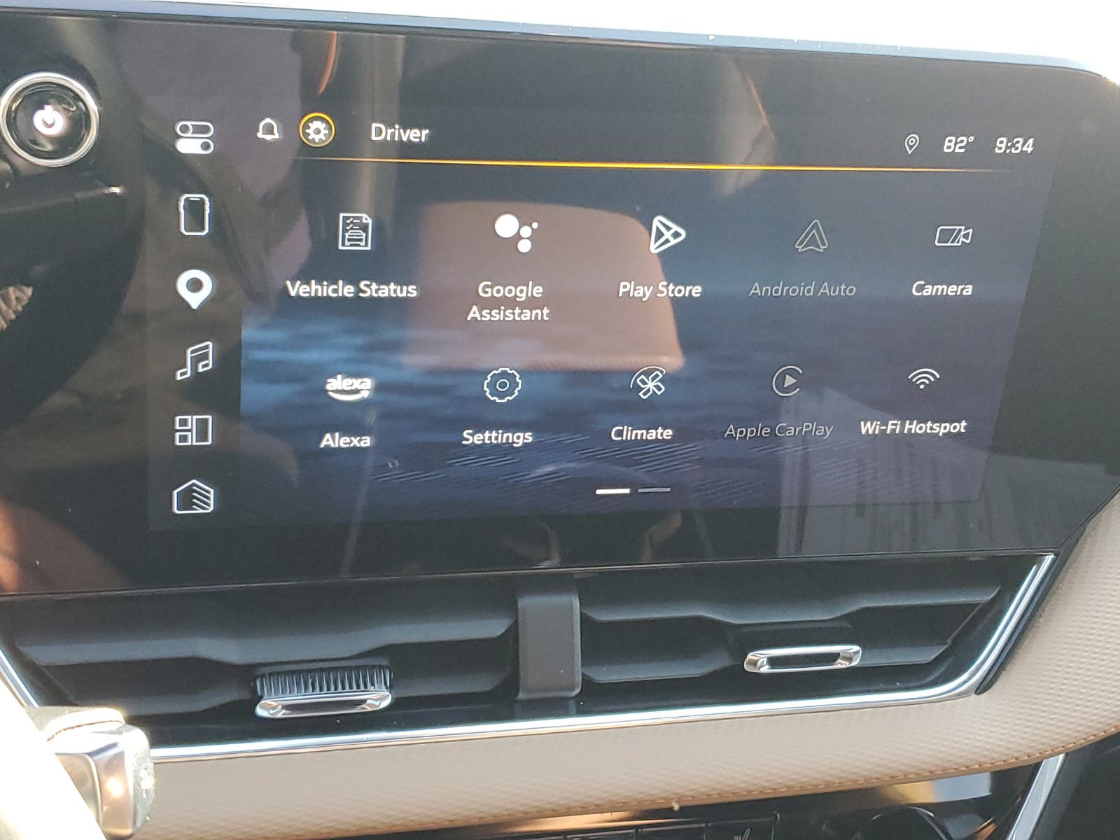 Used 2025 Chevrolet Equinox ACTIV w/ Safety and Technology Package AWD/4WD image 28