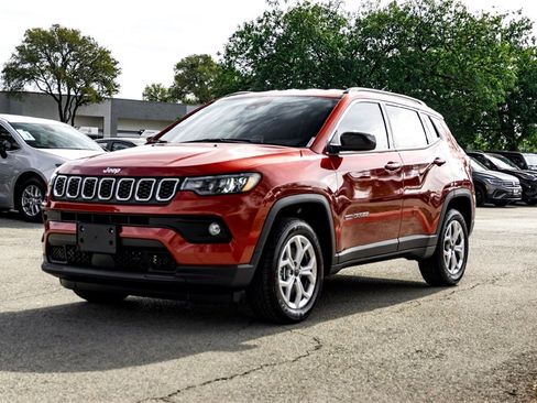 New 2026 Jeep Compass Latitude image 6