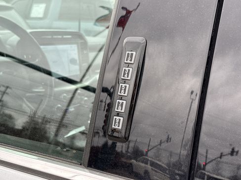 Certified 2022 Ford F150 Lariat w/ Equipment Group 502A High image 14