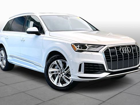 Used 2023 Audi Q7 Premium Plus w/ Premium Plus Package image 3