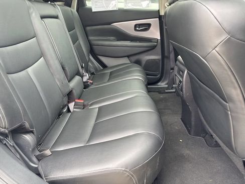 Used 2024 Nissan Murano SV AWD/4WD image 16