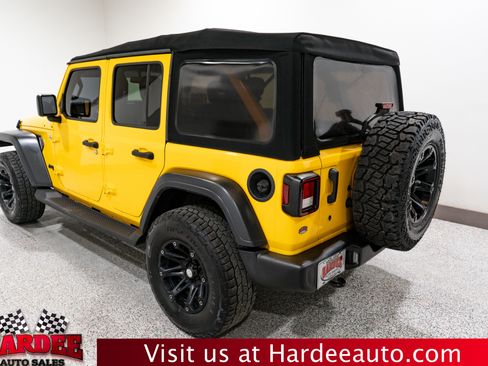 Used 2019 Jeep Wrangler Unlimited Sport S image 3