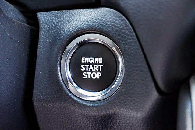 Used 2024 Toyota RAV4 XLE FWD image 34