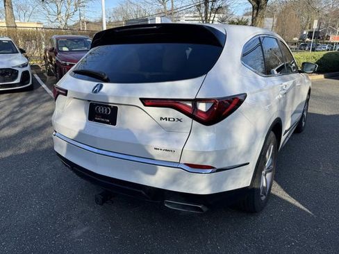 Used 2023 Acura MDX SH-AWD image 4