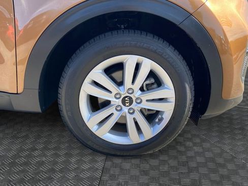 Used 2018 Kia Sportage LX image 34