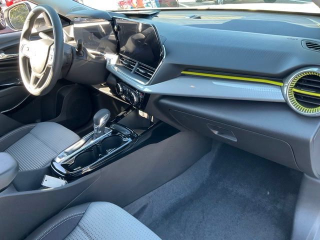 Certified 2026 Chevrolet Trax LT FWD image 19