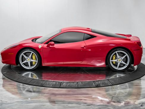 Used 2014 Ferrari 458 Italia Coupe RWD image 9