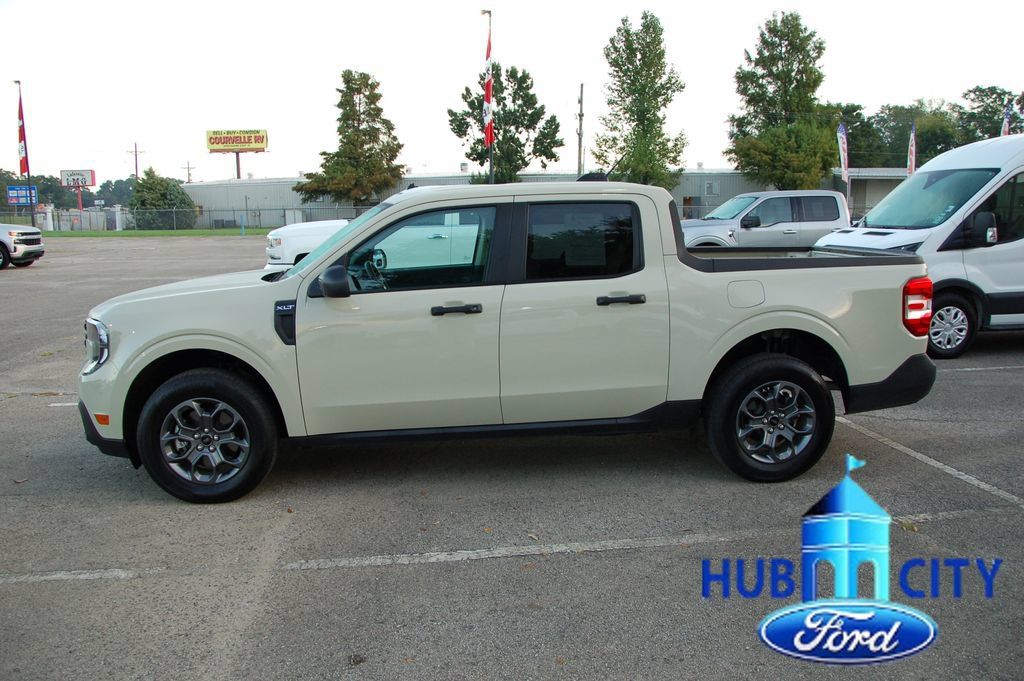 Used 2025 Ford Maverick XLT FWD image 2