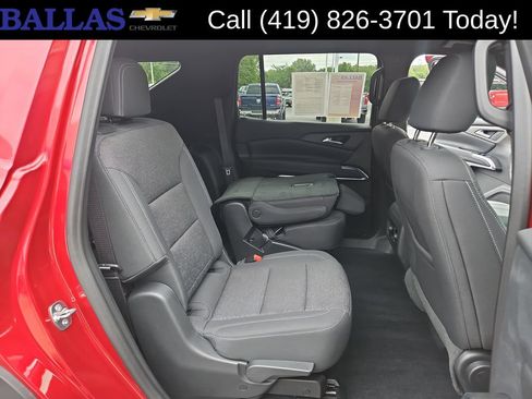 Used 2024 Chevrolet Traverse LT w/ Trailering Package AWD/4WD image 26