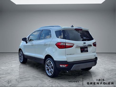 Used 2020 Ford EcoSport Titanium image 3