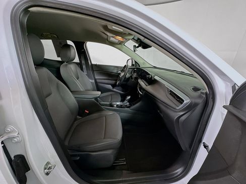 Used 2024 Buick Encore GX Preferred image 32