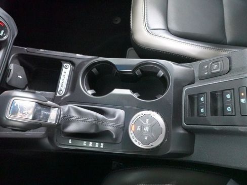 Certified 2025 Ford Bronco Outer Banks AWD/4WD image 17