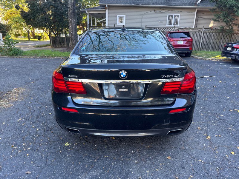 Used 2015 BMW 740Li xDrive AWD/4WD image 9