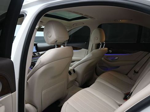 Used 2017 Mercedes-Benz E 300 4MATIC image 11